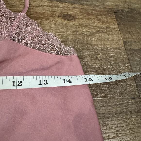 Victoria’s Secret Pink Satin Lace Trim Pajama Set XS Cami Shorts Coquette STAIN - Picture 8 of 9
